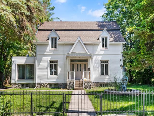 House with garden