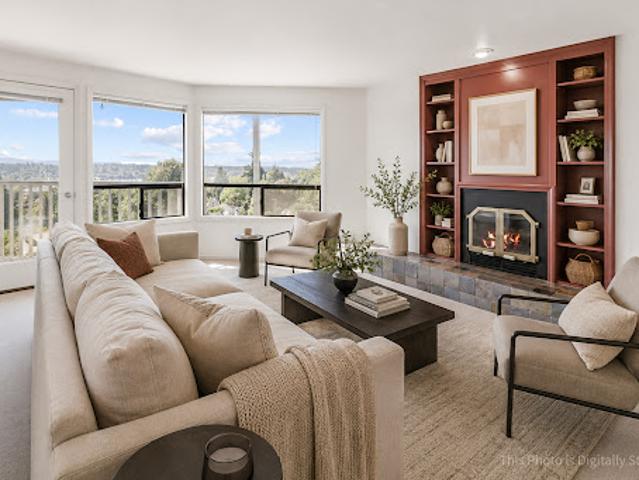 Apartment with terrace