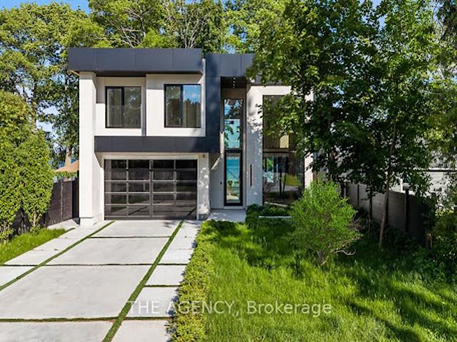 Contemporary house with terrace