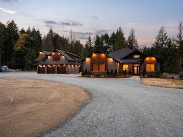 Cowichan Valley - Fireplace