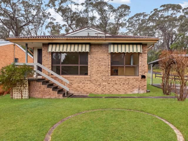 house 8 Carlton Street, Katoomba