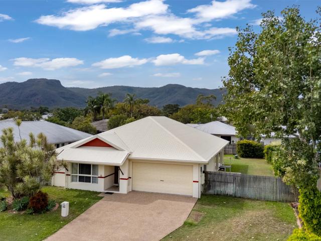 house 8 Firetail Pocket, Kelso