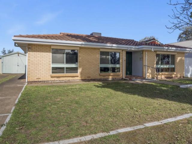 house 8 Yalumba Drive, Paralowie