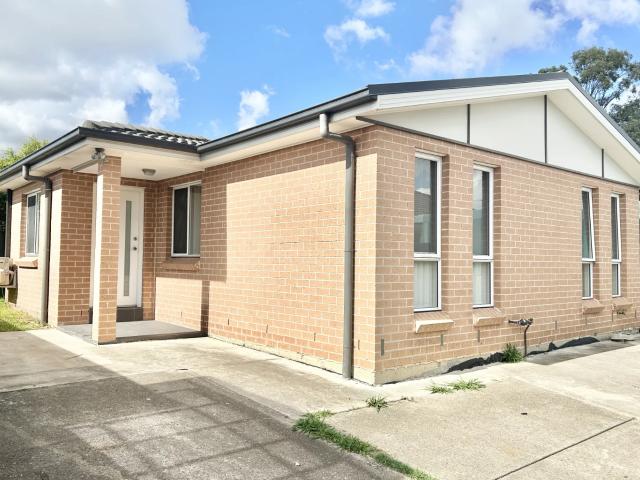 house 8A Cornwall Road, Auburn