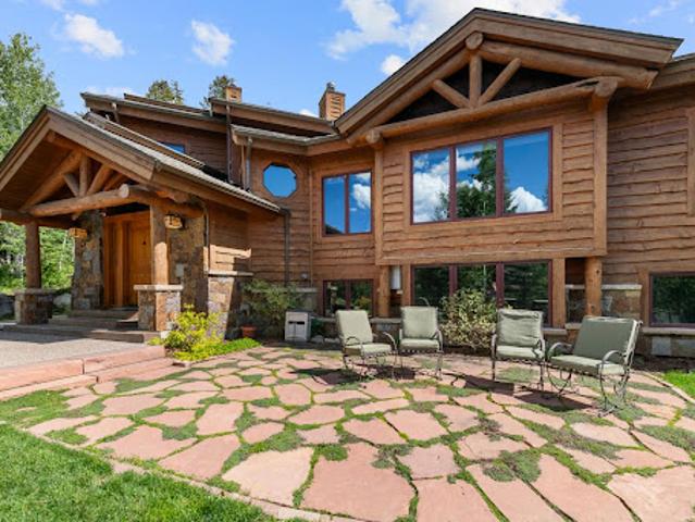 House with garden and terrace