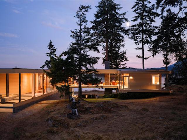 House with terrace