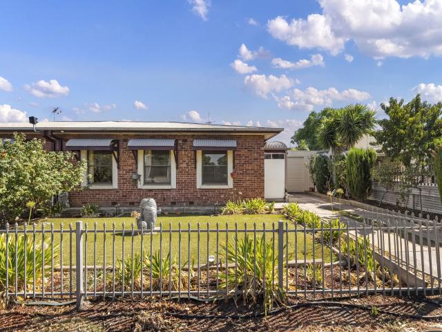house 94 Marmion Avenue, Kilburn