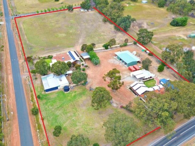 House 9 Bedroom For Rent Herne Hill WA ES106075587