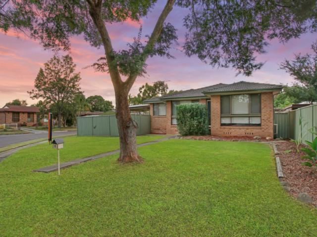 house 9 Brier Crescent, Quakers Hill