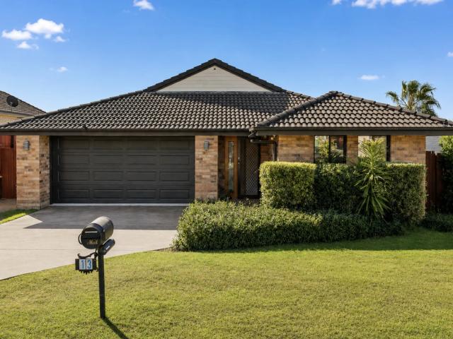 house 13 Bonogin Court, Bellbird Park