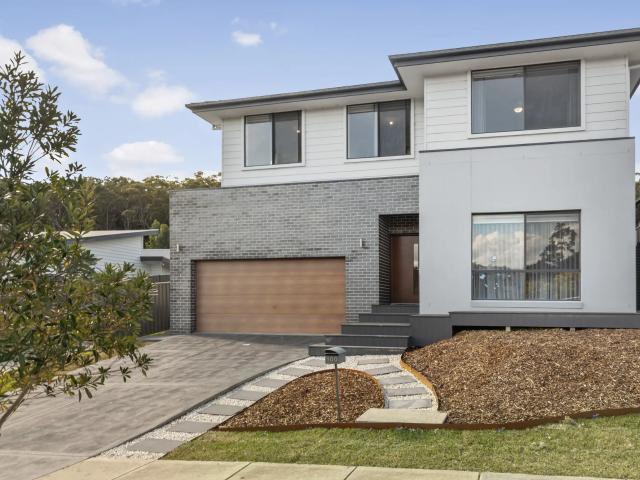 house 100 Fishermans Drive, Teralba