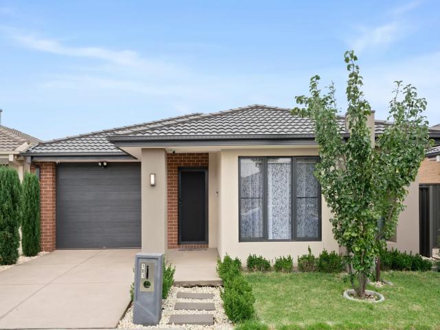house 101 Lansdowne Parade, Tarneit