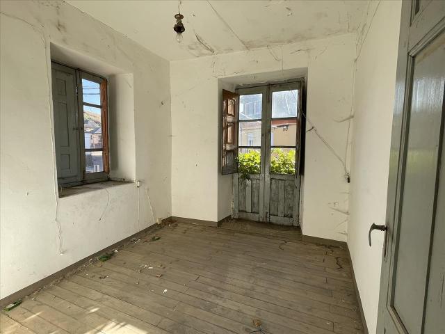 Casa en venta en Folgoso de la Ribera, León en Calle LA VEGA