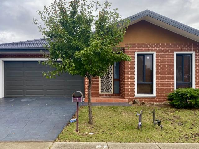 house 11 Pierbrook Avenue, Manor Lakes