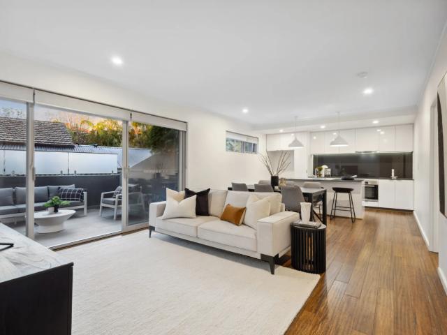 house 12/32 Whatley Crescent, Mount Lawley