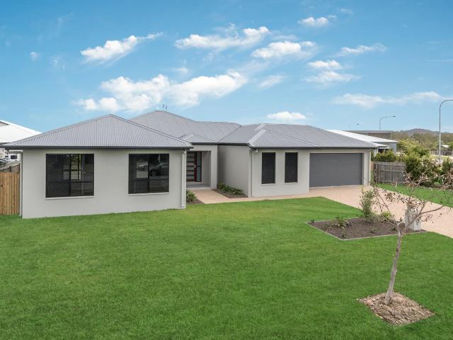 house 125 Sanctum Boulevard, Mount Low