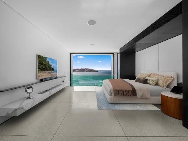 house 12 Notts Avenue, Bondi Beach