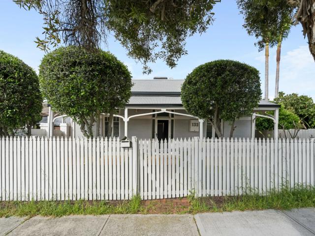 house 132 Loftus Street, North Perth