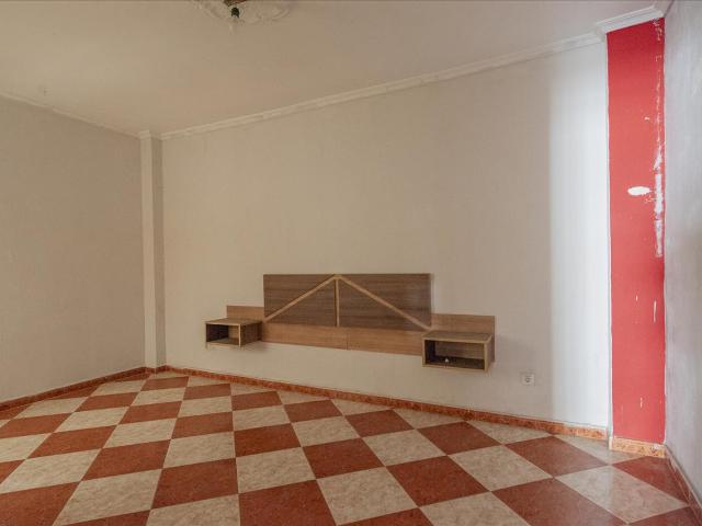 Casa en venta en Sevilla, Sevilla en Calle Serenidad