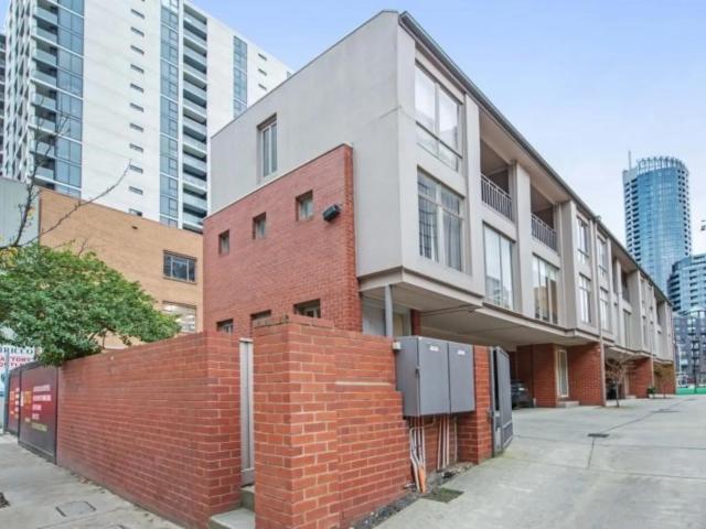 house 1/34 36 Claremont Street, South Yarra