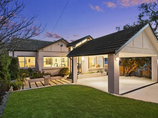 house 134 Anzac Avenue, Collaroy Plateau