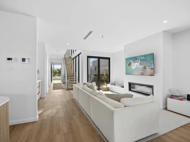 house 139A Harbord Road, Freshwater