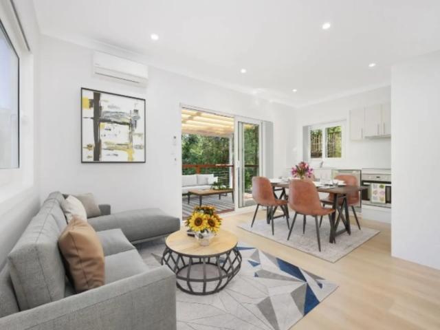 house 1/40 Finlay Road, Turramurra