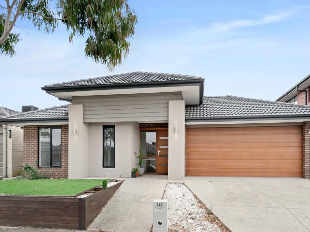 house 147 Inverell Parkway, Tarneit