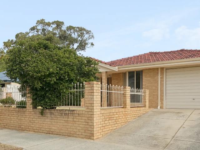 house 1/489 Cambridge Street, Floreat