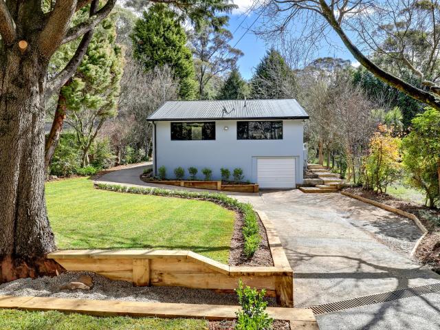 house 14 Kings Road, Leura