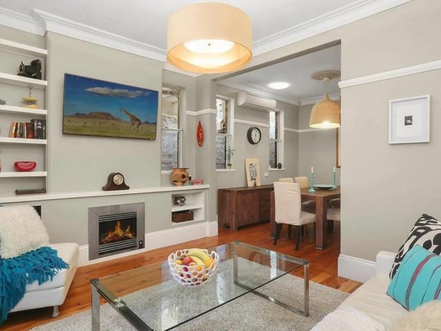 house 1/59 Falcon Street, Crows Nest
