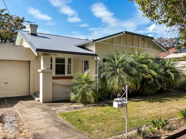 house 15 Fisher Terrace, Glenelg North