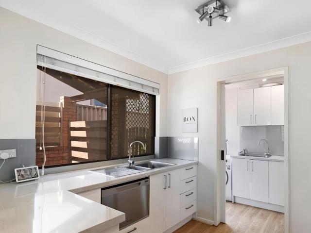 house 1/63 Reynolds Road, Mount Pleasant