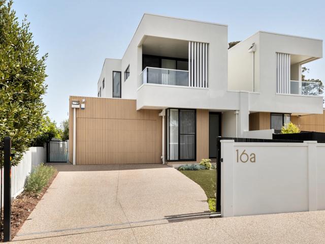 house 16A Kangerong Avenue, Dromana