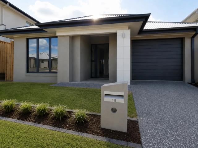 house 18 Jaffray Street, Bellbird Park