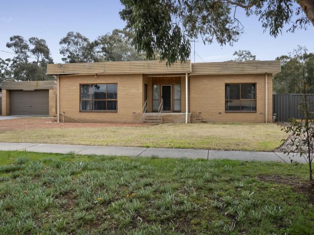 house 191 Holdsworth Road, North Bendigo