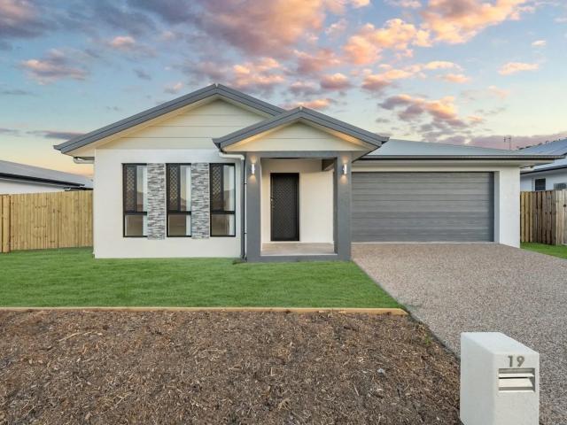 house 19 Paradise Court, Mount Louisa