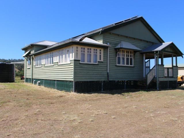 House & 1 acre $700pw