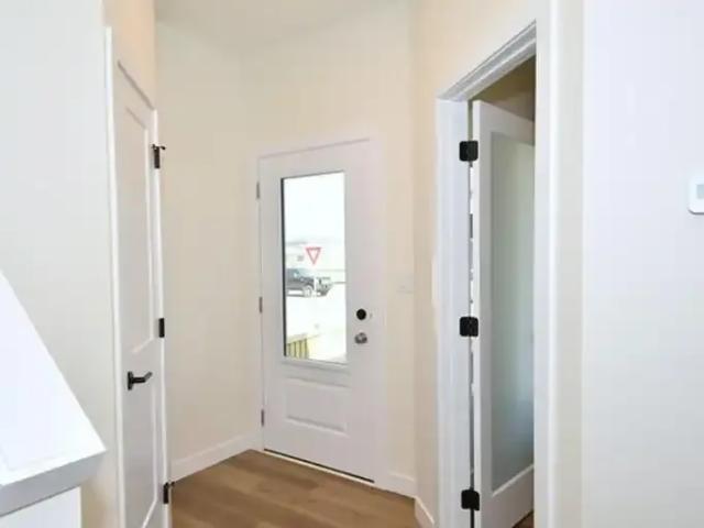 House 1 Bedroom For Rent Edmonton AB 1349 ES104841819