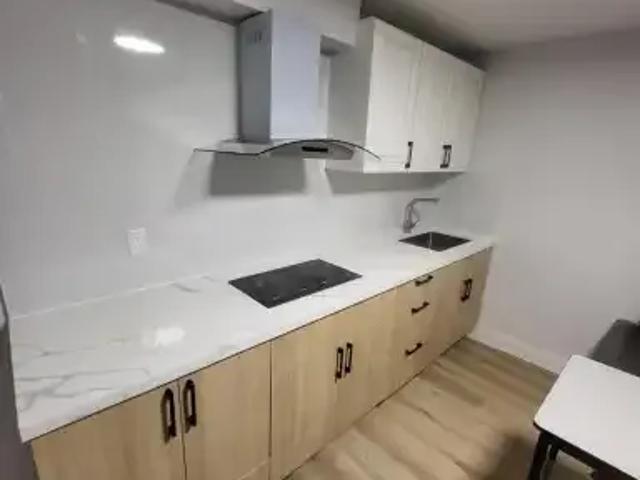 House 1 Bedroom For Rent Niagara Falls ON 1350 ES105654258