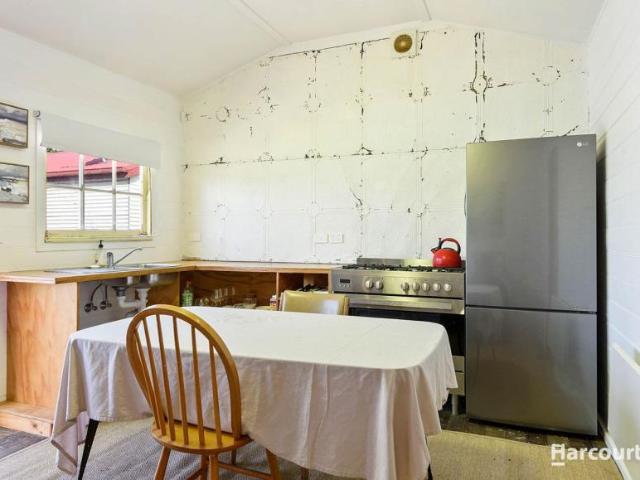 House 1 Bedroom For Rent Strahan TAS 290000 ES106075133