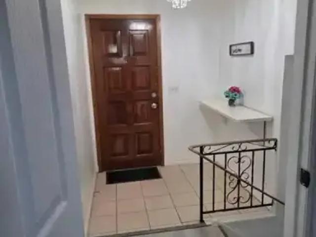 House 1 Bedroom For Rent Windsor ON 1350 ES104864348
