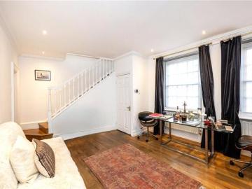 Mayfair, London, Greater London - Equipped kitchen