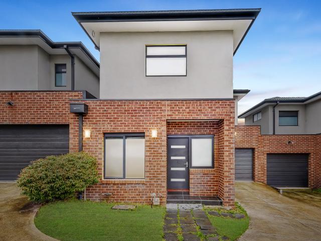 house 2/109 Ann Street, Dandenong