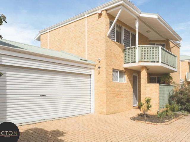 house 2/13 Ednah Street, Como