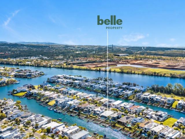 house 21 Harbourvue Court, Helensvale