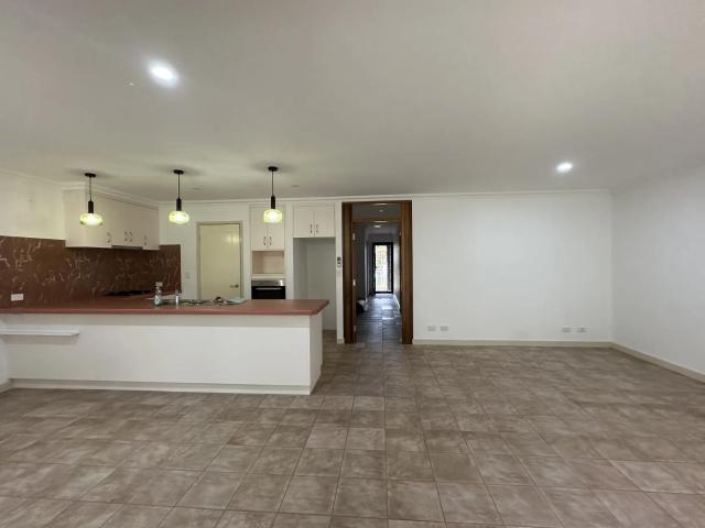 house 2/1 Swan Street, West Busselton