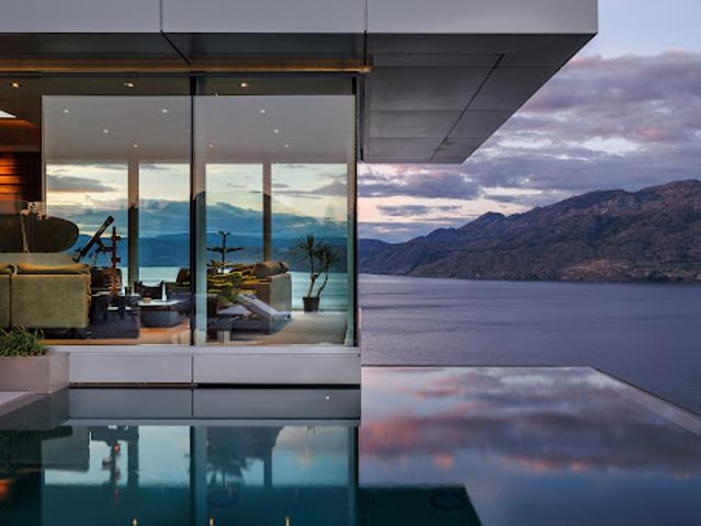 House with pool