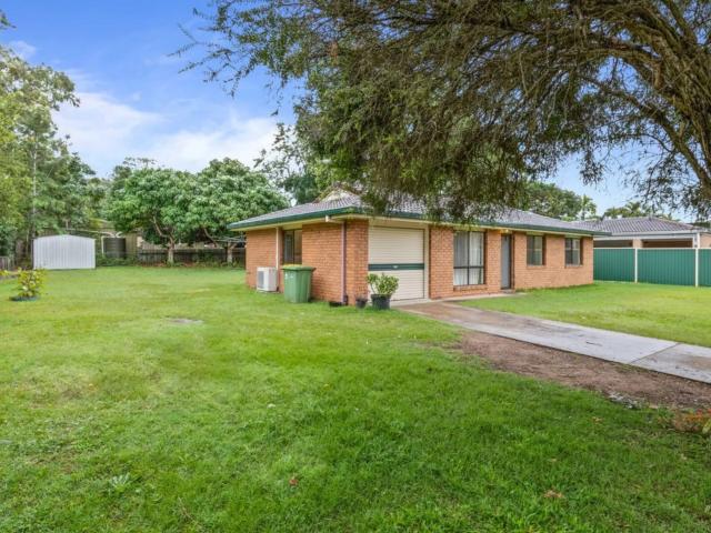 house 220 Browns Plains Road, Browns Plains