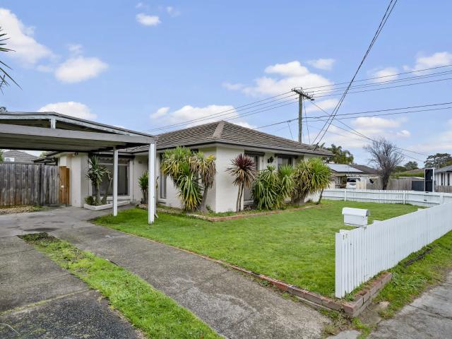 house 27 Elisdon Drive, Seaford